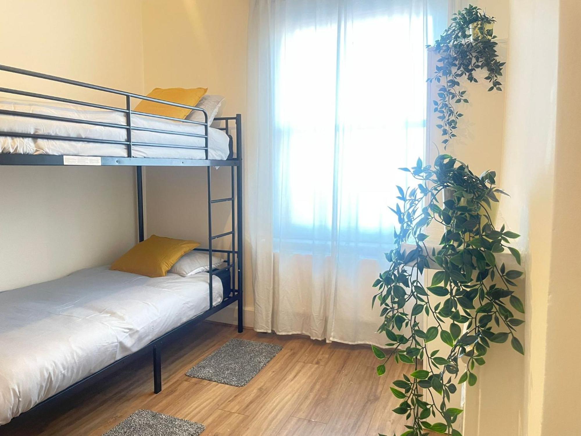 Nunhead 5mins Walk To Metro * London